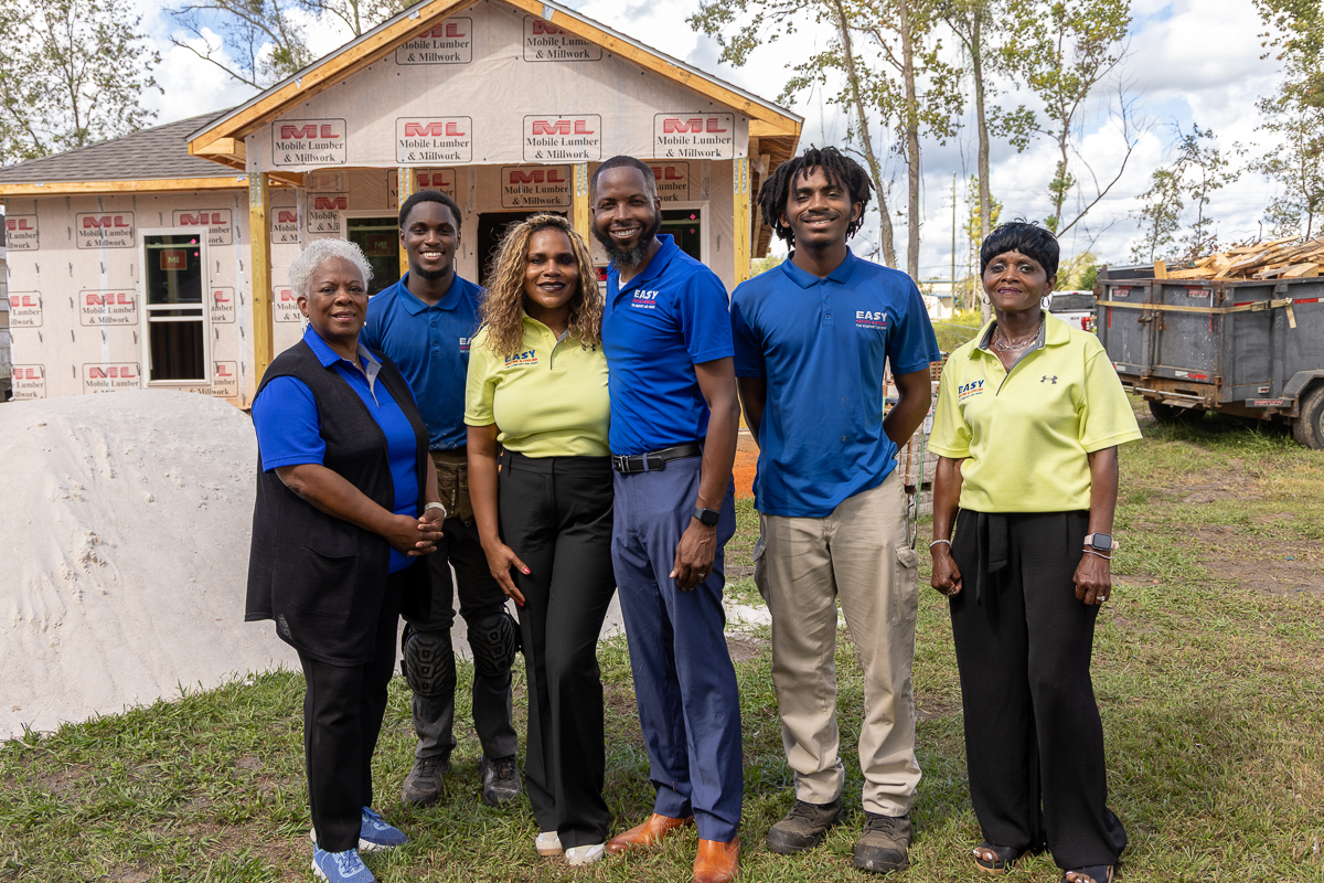 Easy Heating and Cooling team - Mobile Chamber Eagle Awards Hall of Fame Inductees